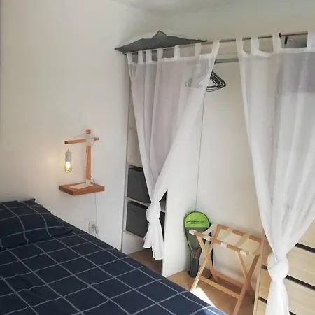 Вилла Entre Piscine Et *